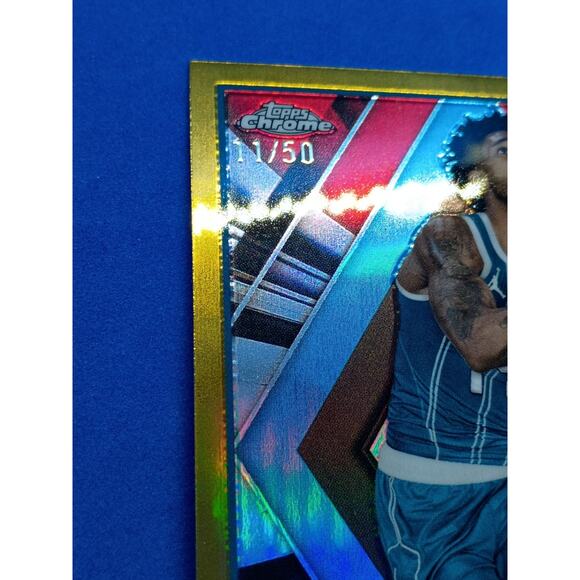Leaky Black Topps Chrome #51 2023-24 Gold Refractor Rookie Card SSP 11/50 - Picture 6 of 9